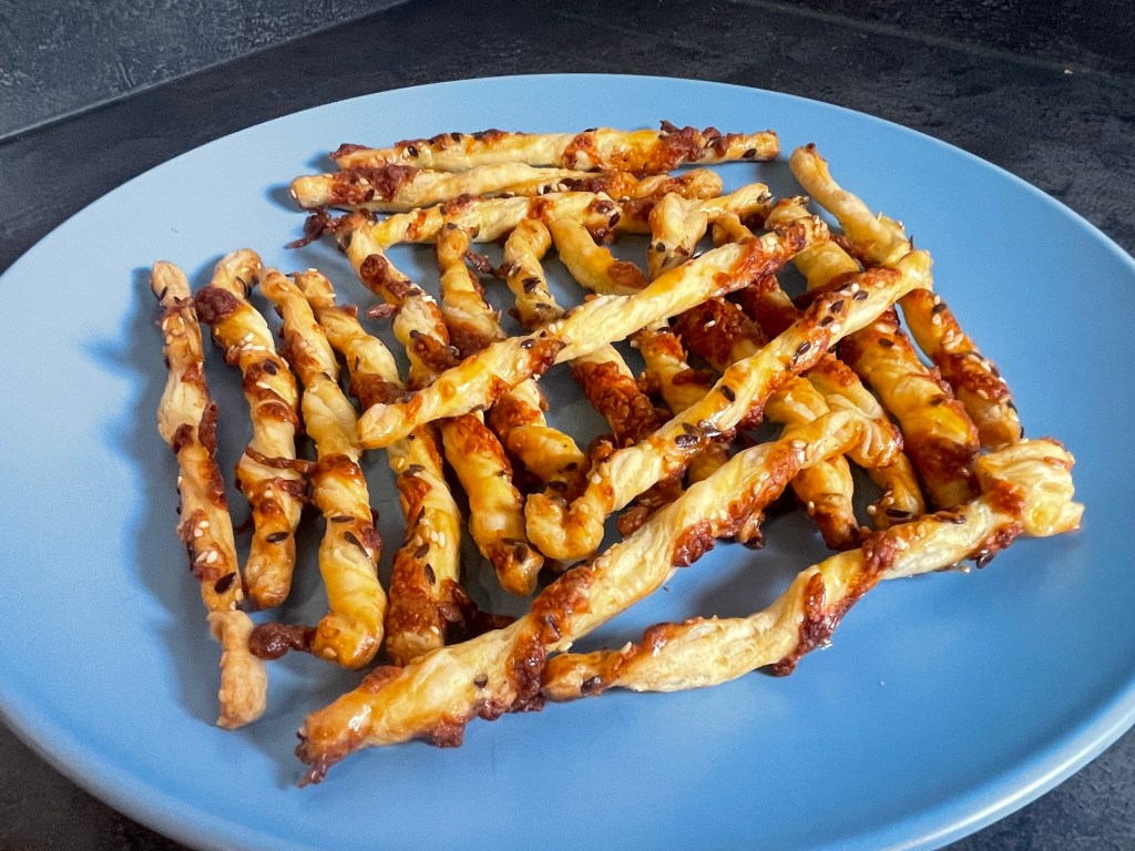 Sluoksniuotos tešlos lazdelės