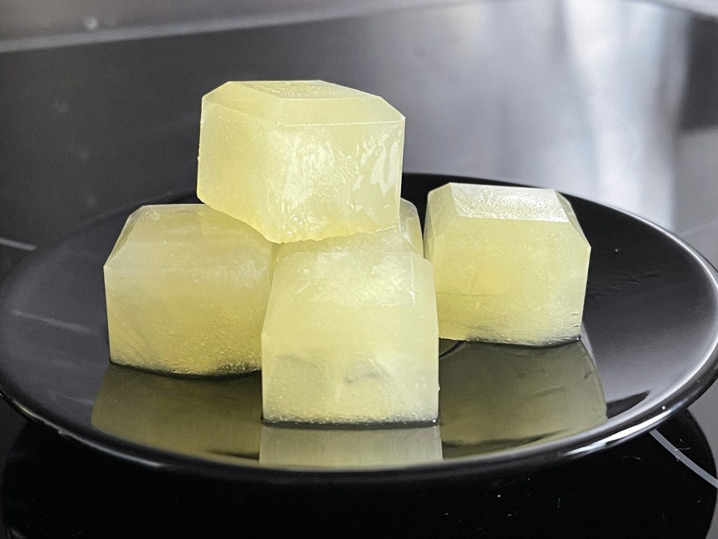 Citrinų sulčių ledukai