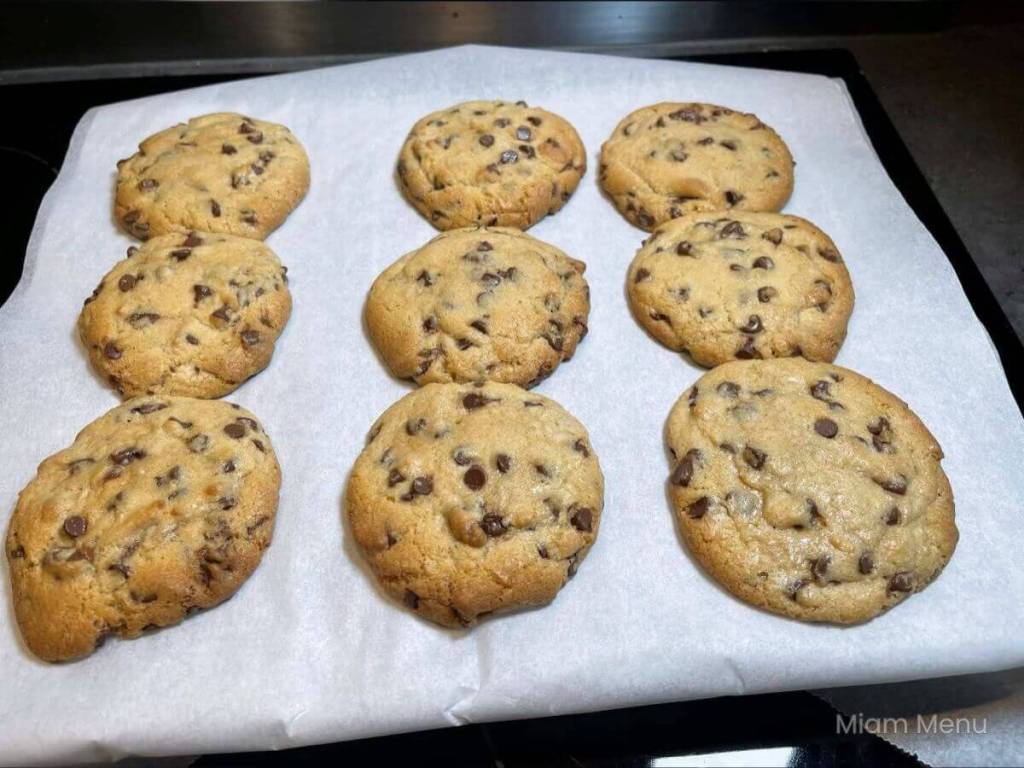 Amerikietiški sausainiai su šokolado gabalėliais (Chocolate Chip&nbsp;Cookies)