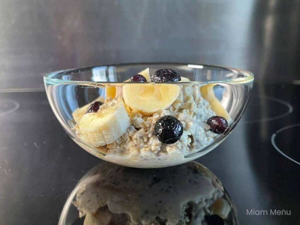 Per naktį mirkytos avižos (Overnight&nbsp;oats)