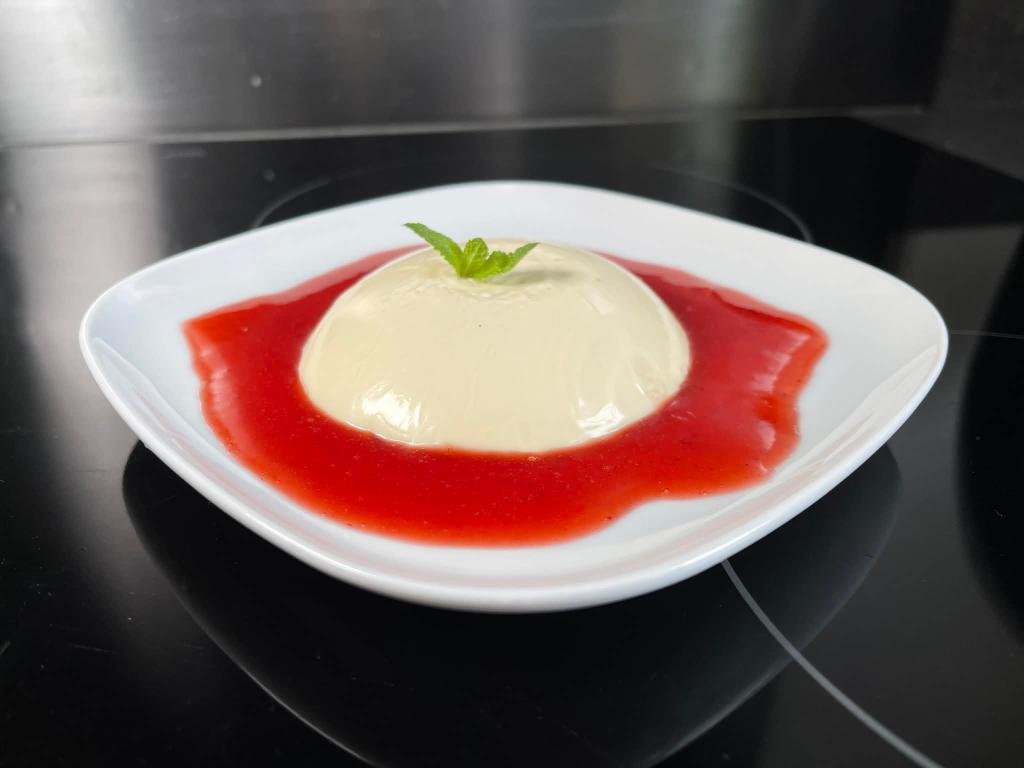 Klasikinis itališkas desertas Panna&nbsp;Cotta