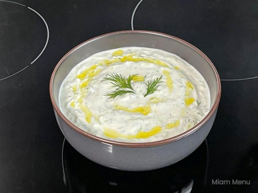 Graikiškas naminis tzatziki padažas&nbsp;(Τζατζίκι)