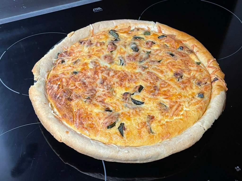Kišas su vištiena ir cukinijomis (Quiche au poulet et&nbsp;courgettes)