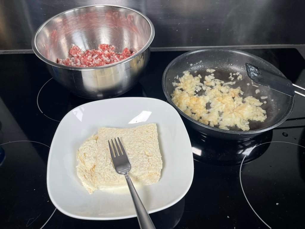 Švediški mėsos kukuliai, faršo gaminimas