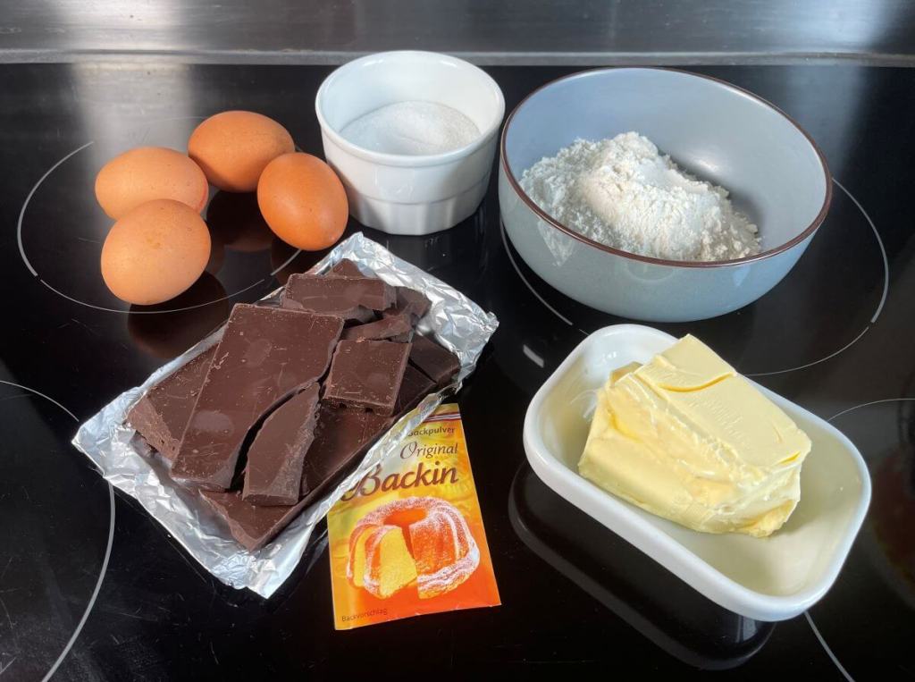 Moelleux au chocolat – minkštas prancūziškas šokoladinis pyragas, ingredientai