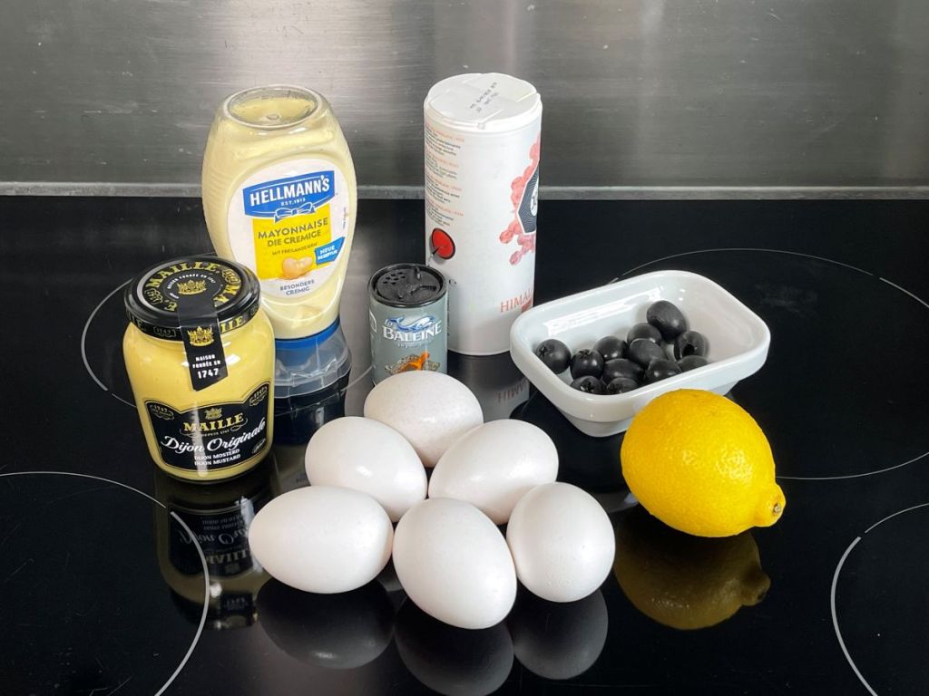 Velnio kiaušinių ingredientai